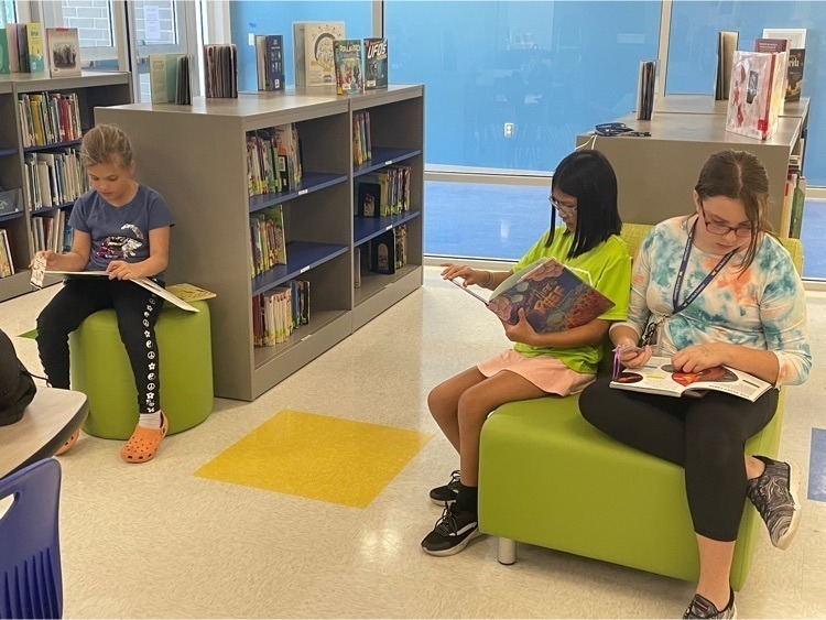 JBE students dive into literacy in new media center